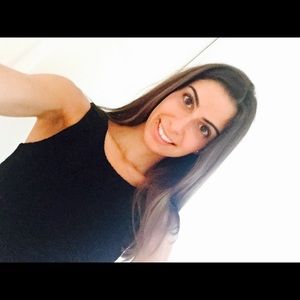 Meet your Posher, Aline